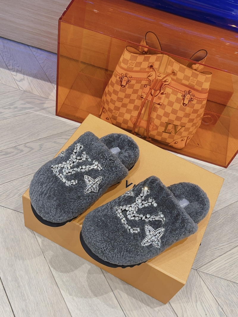 Louis Vuitton Slippers